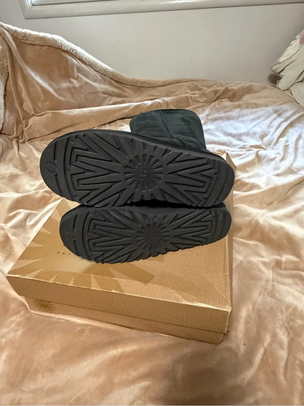 UGG women’s classic